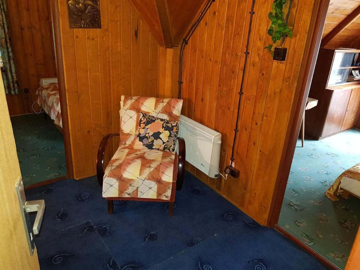 מודרה Slovak Cottage Near Bratislava In The Heart Of The Carpathians מראה חיצוני תמונה