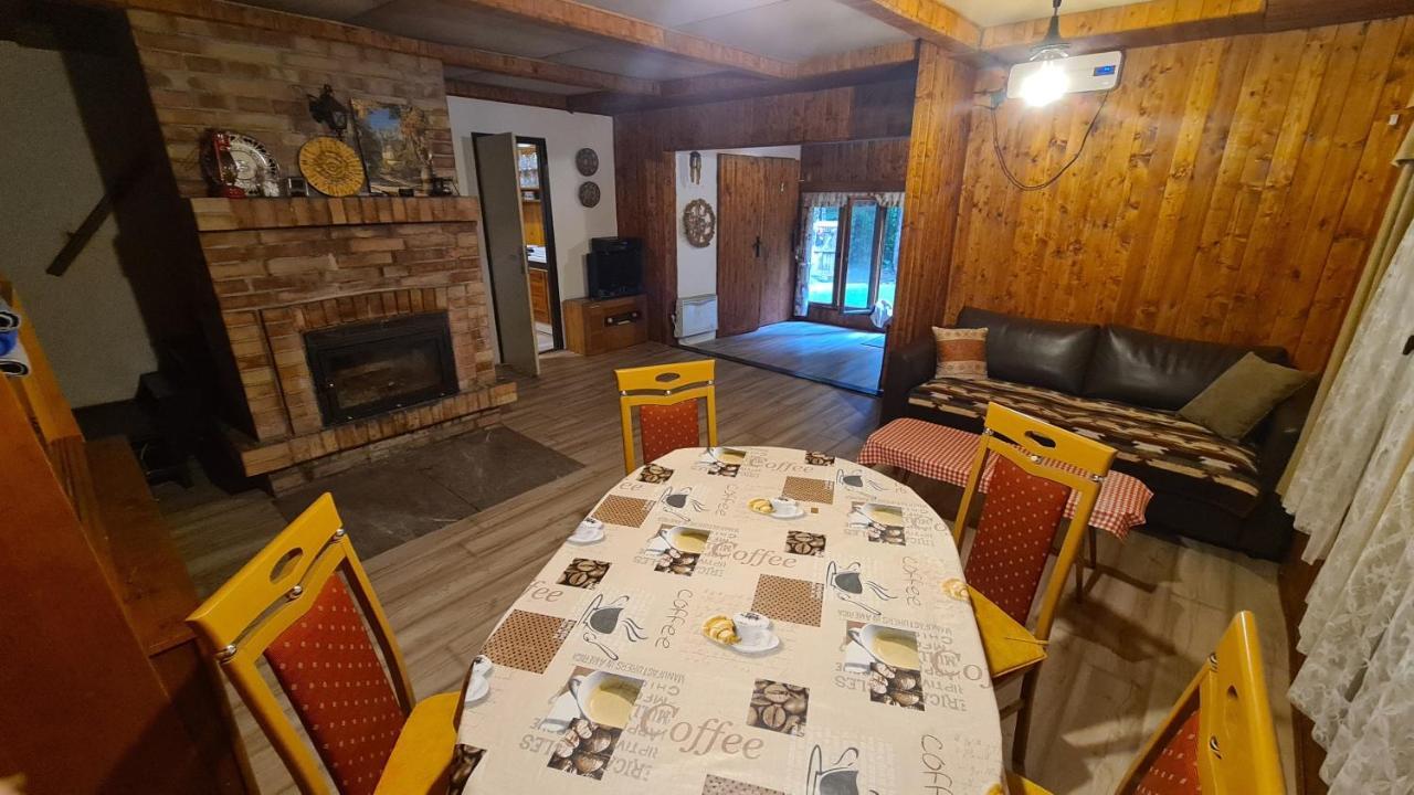 מודרה Slovak Cottage Near Bratislava In The Heart Of The Carpathians מראה חיצוני תמונה