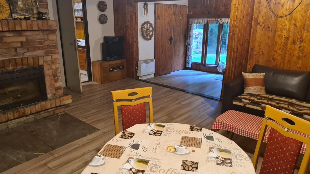 מודרה Slovak Cottage Near Bratislava In The Heart Of The Carpathians מראה חיצוני תמונה
